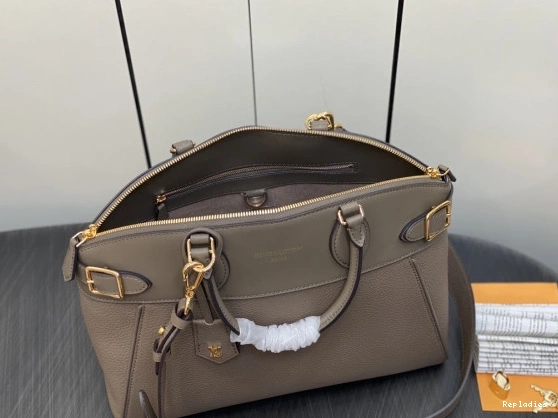 Fake Louis Bags MM IT LOUIS VUITTON LOCK 0725
